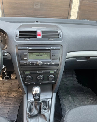 Skoda Octavia cena 19000 przebieg: 192000, rok produkcji 2008 z Nekla małe 326